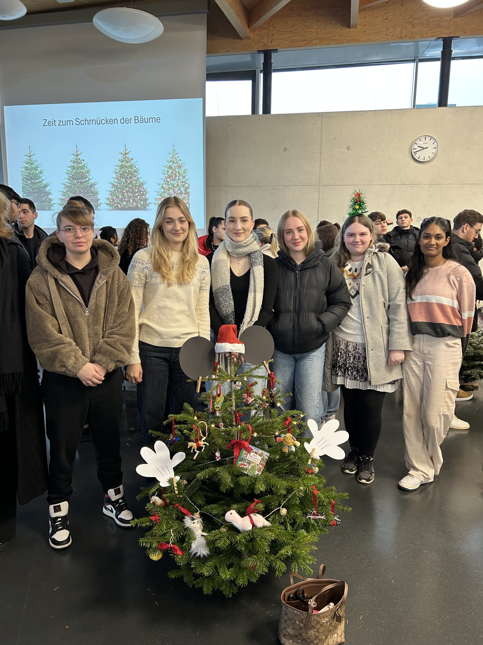 Weihnachtsbaumschmückaktion KSGD