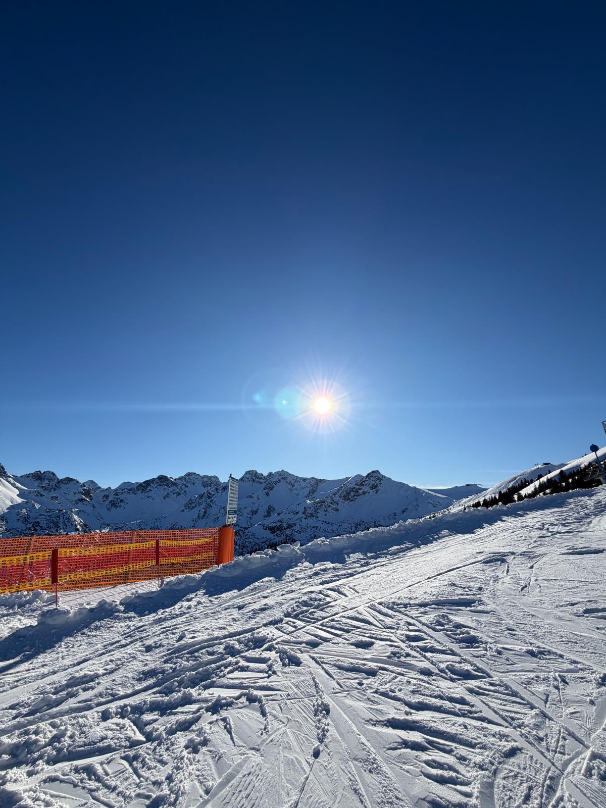 ede06dca-f022-45ea-abe3-8458b28db413