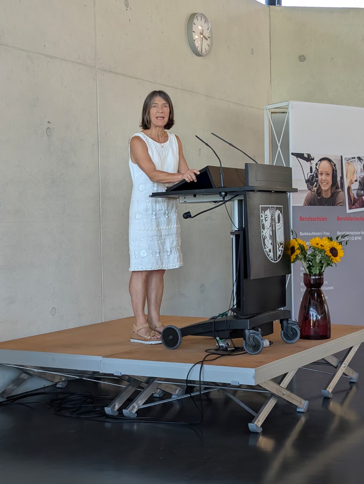 Frau Schuster-Gratz