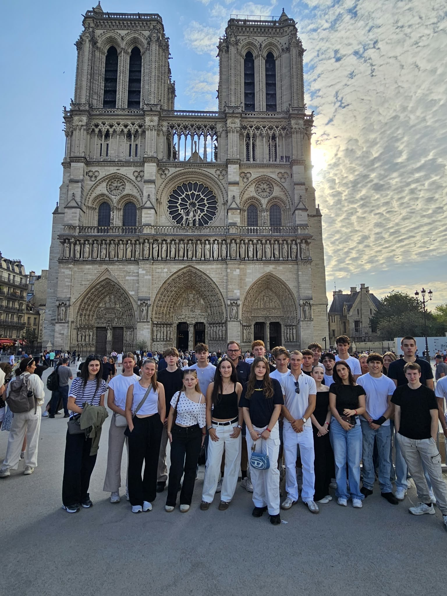 WG 12/2 in Paris